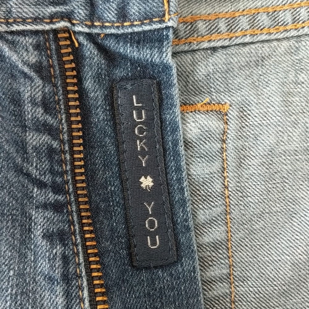 Lucky Jeans - Picture 4 of 6
